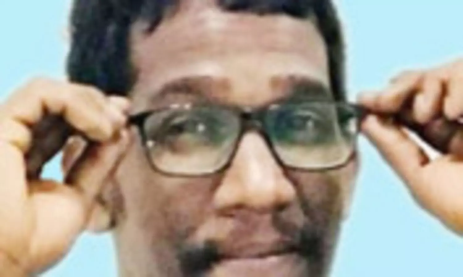 വാ​ഹ​ന അ​പ​ക​ട​ത്തി​ൽ പ​രി​ക്കേ​റ്റ യു​വാ​വ് മ​രി​ച്ചു