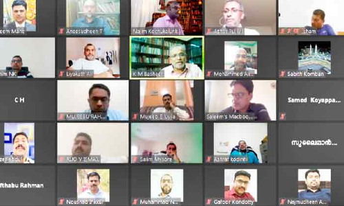 അ​സ്ഹ​ർ പു​ള്ളി​യി​ലി​ന് യാ​ത്ര​യ​യ​പ്പ് ന​ൽ​കി