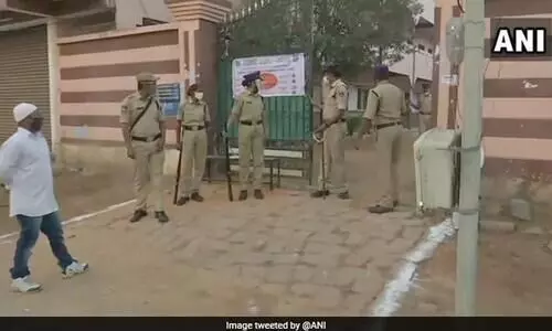 ഹൈദരാബാദ്​ മുനിസിപ്പൽ തെരഞ്ഞെടുപ്പ്​; ​വോ​ട്ടെടുപ്പ്​ പുരോഗമിക്കുന്നു, 74.67 ലക്ഷം പേർ ബൂത്തിലേക്ക്​