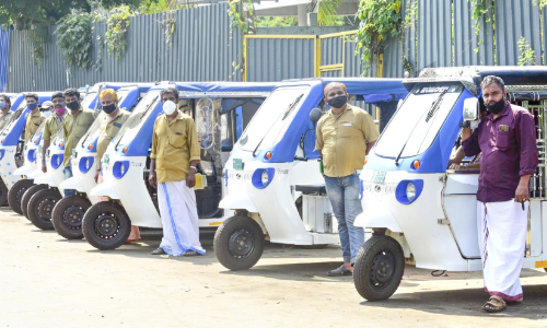 നിയമമുണ്ട്​, മലിനീകരണവുമില്ല; ഇലക്​ട്രിക്​ ഒ​ാേട്ടാകളെ ആർക്കാണ്​ ​പേടി?