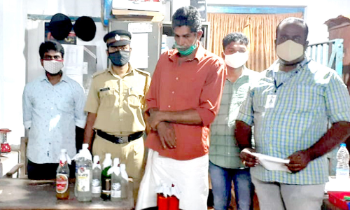 സ്ഥാനാർഥിയുടെ വീട്ടിൽ ചാരായം വാറ്റ്: ഭർത്താവ് പിടിയിൽ