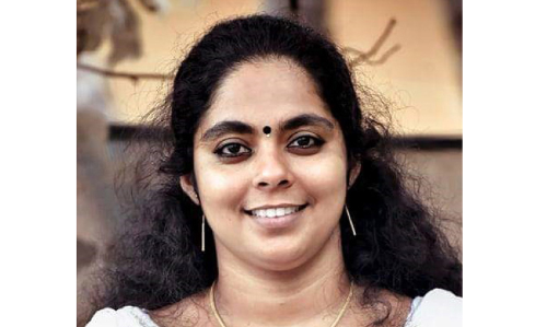 വോട്ട് വേണ്ടാത്ത സ്ഥാനാർഥി കളംനിറഞ്ഞ് അരിത