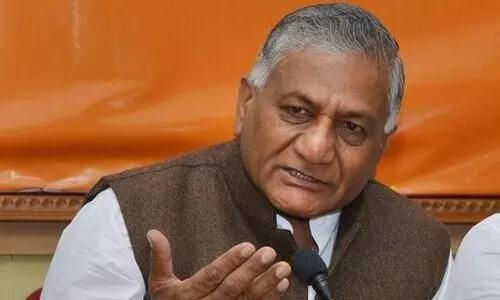 അവരെ കണ്ടിട്ട്​ കർഷകരെന്ന്​ തോന്നുന്നില്ല- കർഷക സമരക്കാർക്കെതിരെ കേന്ദ്രമന്ത്രി വി.കെ സിങ്​