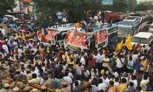 ചെന്നൈയിൽ വണ്ണിയർ സംവരണ പ്രതിഷേധ സമരത്തിൽ വ്യാപക അക്രമം