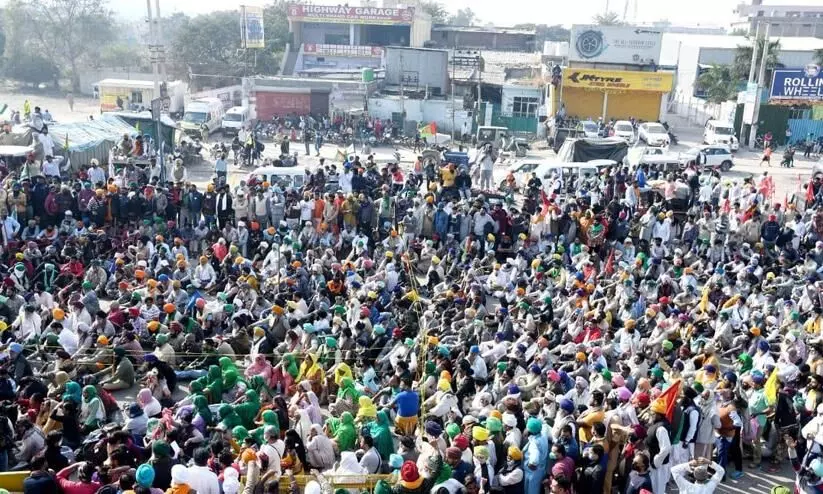 കർഷക സമരം; ക്ഷണം 32 സംഘടനകൾക്ക്, 500 സംഘടനകളും ചർച്ചയിൽ വേണമെന്ന് കർഷകർ കർഷക സമരം; ക്ഷണം 32 സംഘടനകൾക്ക്, 500 സംഘടനകളും ചർച്ചയിൽ വേണമെന്ന് കർഷകർ