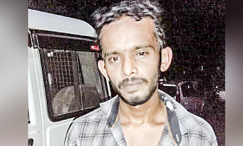 മോ​ഷ്​​ടി​ച്ച ബൈ​ക്കി​ലെ​ത്തി മാ​ല പൊ​ട്ടി​ക്കാ​ൻ ശ്ര​മി​ച്ച പ്ര​തി​യെ പി​ടി​കൂ​ടി