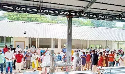 മെഡിക്കൽ കോളജി​െന കണ്ണീരിലാഴ്​ത്തി​ ജീവനക്കാര​​െൻറ മരണം