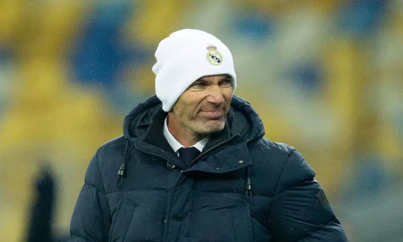 ചാമ്പ്യൻസ് ലീഗ് അട്ടിമറി; സിദാൻ പുറത്തേക്ക്? ചാമ്പ്യൻസ് ലീഗ് അട്ടിമറി; സിദാൻ പുറത്തേക്ക്?