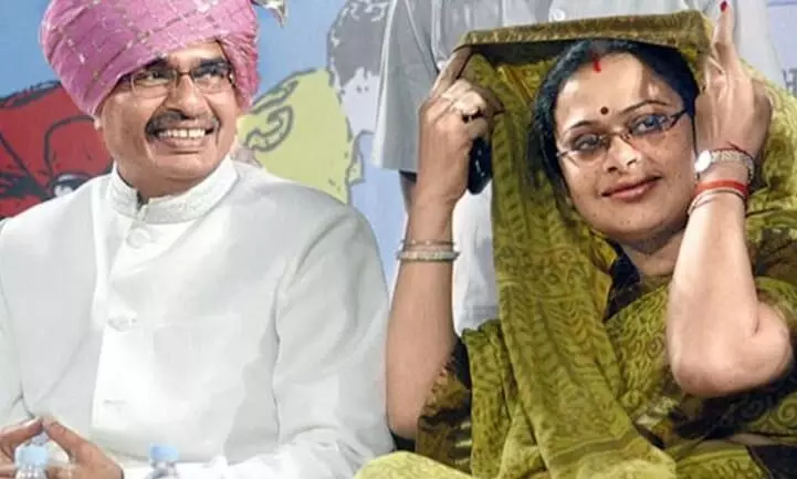 ആ കവിത എഴുതിയത് നിങ്ങളുടെ ഭാര്യയല്ല, ഞാനാണ്; ശിവരാജ് സിങ് ചൗഹാനെതിരെ കവിതാമോഷണ ആരോപണം