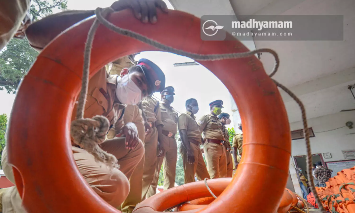 ബുർവിയെ നേരിടാൻ സർവസജ്ജരായി അഗ്​നിരക്ഷാസേന