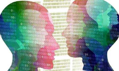 വ​രു​ന്നു, ഡീ​പ്​ ഫേ​ക്കു​ക​ളു​ടെ കാ​ലം