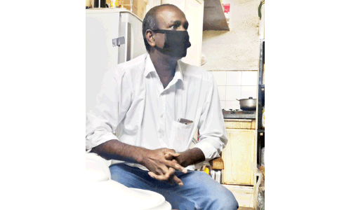 നാട്ടിൽ പോയിട്ട്​ 14 വർഷം: ജോൺ എയർപോർട്ടിൽനിന്ന്​ മടങ്ങിയത്​ 24 തവണ