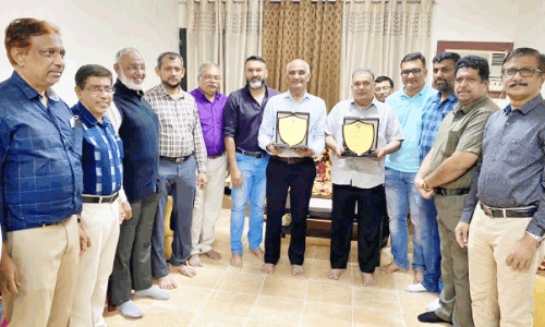 പി.​ടി. മാ​മു​ക്കോ​യ, കെ. ​ന​ജീ​ബ് എ​ന്നി​വ​ർ​ക്ക് യാ​ത്ര​യ​യ​പ്പ് ന​ൽ​കി