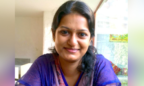 കോവിഡിനോട് പോരാടുന്നതിനിടെ രോഗം കീഴടക്കി; മരണം അതിജീവിച്ച് ഡോ.രാശി കോവിഡിനോട് പോരാടുന്നതിനിടെ രോഗം കീഴടക്കി; മരണം അതിജീവിച്ച് ഡോ.രാശി