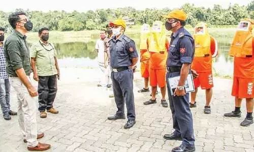 ബുർവി ചുഴലിക്കാറ്റ്: സുരക്ഷിത സ്ഥാനങ്ങളിലേക്ക്​ മാറണം