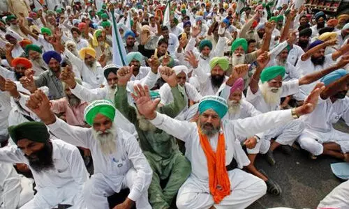 കർഷകരുമായുള്ള ചർച്ച പരാജയം; ശനിയാഴ്​ച വീണ്ടും യോഗം ചേരാമെന്ന് കേന്ദ്രസർക്കാർ