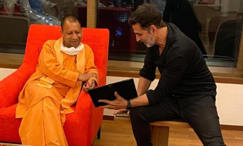 മുംബൈയിൽ നിന്ന് സിനിമ വ്യവസായം മാറ്റുന്നത് കുട്ടിയുടെ കയ്യിൽ നിന്ന് ഒരു ചോക്ലേറ്റ് എടുക്കും പോലെ എളുപ്പമല്ല -ശിവസേന