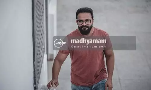 സെക്കൻഡ്​ ഷോയും ആരംഭിക്കണമെന്ന് നടൻ ജയസൂര്യ