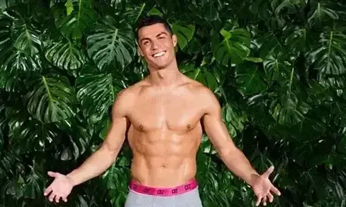 റോ​ണോ  @750