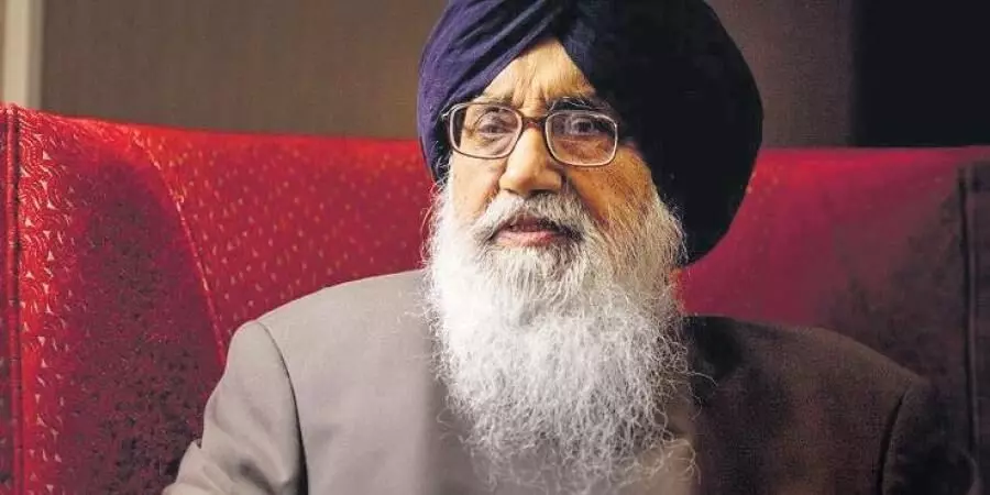 വി.എസിന്റെ റെക്കോഡ് ഇനി പഴങ്കഥ: 94ൽ പ്രകാശ് സിങ് ബാദൽ രാജ്യത്തെ പ്രായം കൂടിയ സ്ഥാനാർഥി വി.എസിന്റെ റെക്കോഡ് ഇനി പഴങ്കഥ: 94ൽ പ്രകാശ് സിങ് ബാദൽ രാജ്യത്തെ പ്രായം കൂടിയ സ്ഥാനാർഥി