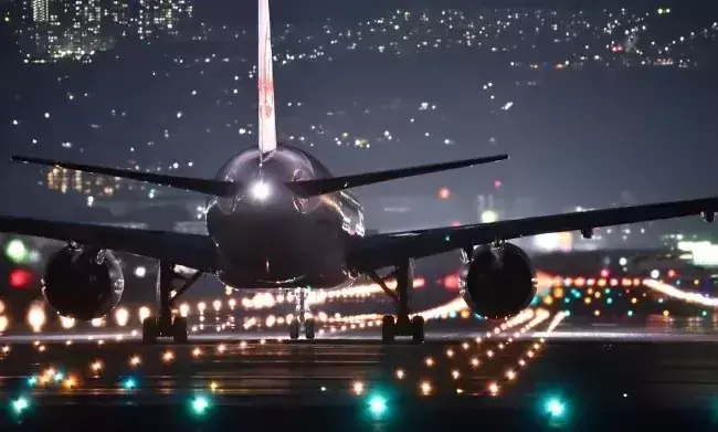 80 ശതമാനം അഭ്യന്തര വിമാനങ്ങൾക്കും സർവിസ് പുനഃരാരംഭിക്കാമെന്ന് കേന്ദ്രസർക്കാർ 80 ശതമാനം അഭ്യന്തര വിമാനങ്ങൾക്കും സർവിസ് പുനഃരാരംഭിക്കാമെന്ന് കേന്ദ്രസർക്കാർ