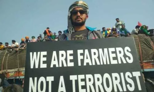 രാഷ്​ട്രീയമില്ല; ഇതു കർഷകരുടെ സമരമുഖം