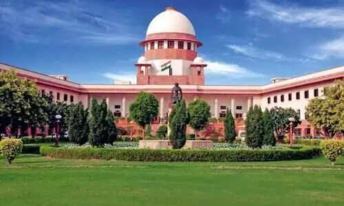 ലാവലിൻ കേസ് വീണ്ടും മാറ്റി; സുപ്രീംകോടതിക്ക് അതൃപ്തി