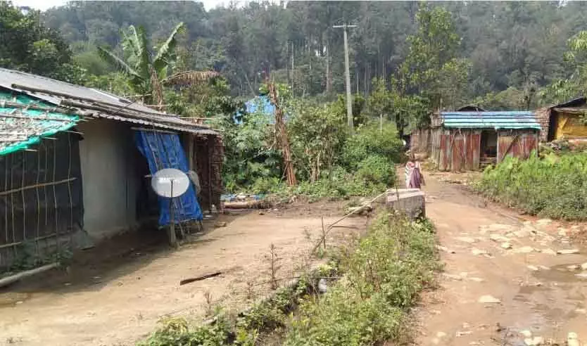 സ്ലീപ്പിങ്​ ബാഗ് മുതൽ ടോർച്ച്​ വരെ; ഇടമലക്കുടിയിലെ പോളിങ്​ ബൂത്തുകൾ വേറെ ലെവൽ​