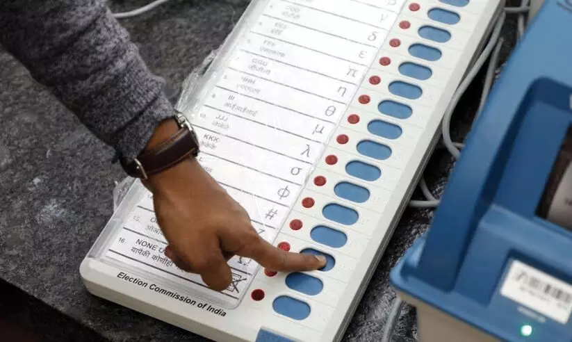 വോട്ടുയന്ത്രത്തിൽ പേരും ചിഹ്നവും ക്രമീകരിക്കൽ ഇന്ന്​