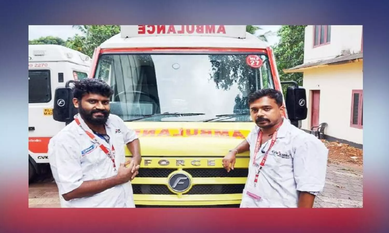 കോവിഡ് ബാധിതയായ യുവതിക്ക് ആംബുലന്‍സില്‍ സുഖപ്രസവം