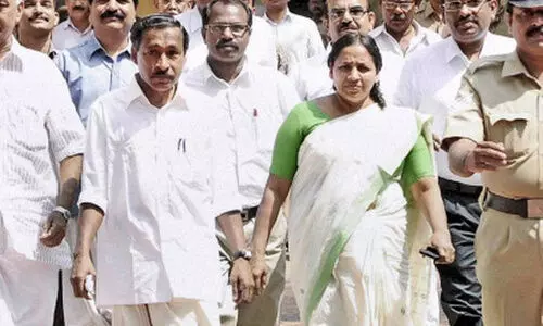 പ്രസിഡൻറ്​ പദം വീട്ടുകാര്യമാക്കിയ ദമ്പതികൾ