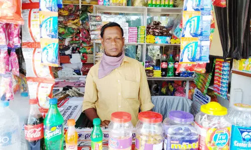 ച​മ​യ​ങ്ങ​ൾ​ക്ക് മാ​സ്ക് വീ​ണു; പുതുവഴി തേ​ടി സു​ശീ​ല​ൻ