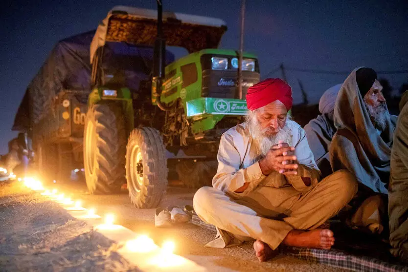 കാ​ർ​ഷി​ക​രം​ഗ​ത്തെ ന​വ​ ലി​ബ​റ​ലി​സ​വും ക​ർ​ഷ​ക പ്ര​ക്ഷോ​ഭ​വും
