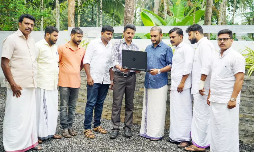 ഇവിടെ പ്രകടനപത്രിക ഡിജിറ്റലാണ്