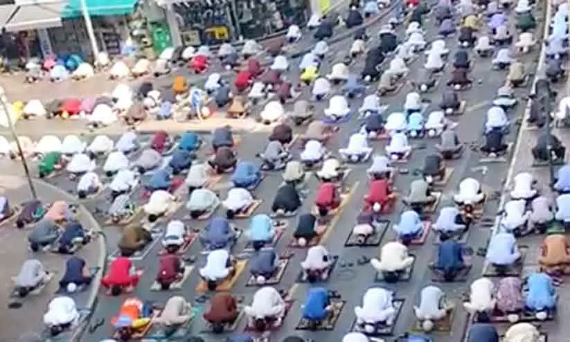 ജുമുഅ വീണ്ടും : വിശ്വാസികൾക്ക് പെരുന്നാൾ ജുമുഅ വീണ്ടും : വിശ്വാസികൾക്ക് പെരുന്നാൾ