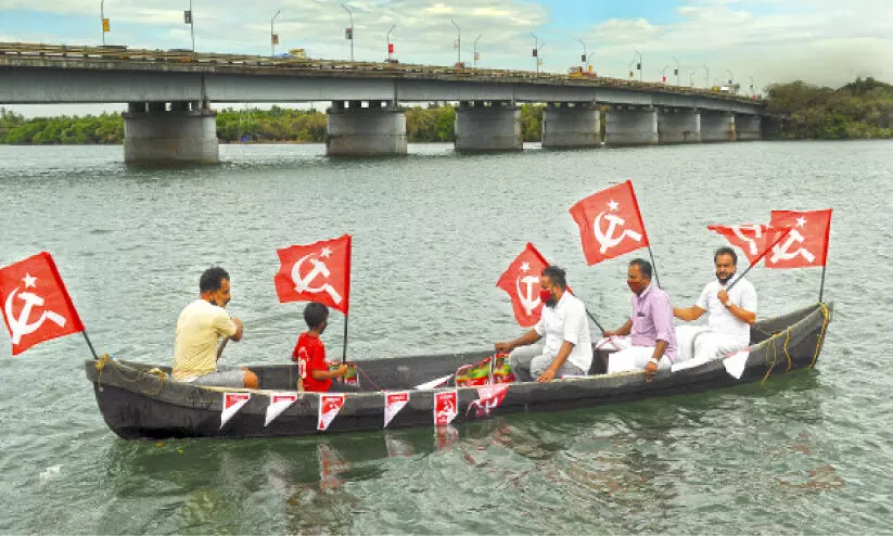 വോട്ടുപിടുത്തം കോവിഡ്​ മറന്ന്​ വേണ്ട..