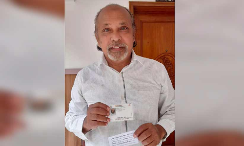 കന്നി വോട്ടിനൊരുങ്ങി 70 കാരനായ പ്രവാസി