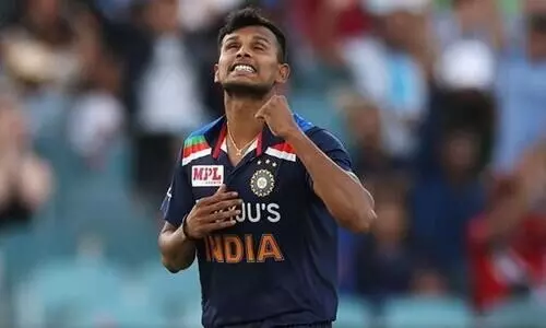 ത​ങ്ക​മാ​ണ്​ ത​ങ്ക​ര​ശു; ഇ​ന്ത്യ​ൻ ടീ​മി​ലെ ഇ​രി​പ്പി​ടം അരക്കിട്ടുറപ്പിച്ച്​ നടരാജൻ