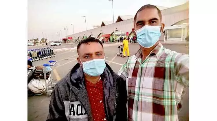 ഇരു വൃക്കകളും തകരാറിലായ മുഹമ്മദ് ഹാറൂൻ നാടണഞ്ഞു ഇരു വൃക്കകളും തകരാറിലായ മുഹമ്മദ് ഹാറൂൻ നാടണഞ്ഞു