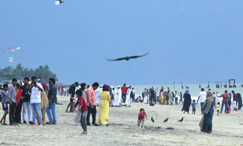 കോ​ഴി​ക്കോ​ട് ബീച്ചിൽ ഓർമകളുടെ ഒൗട്ടിങ്​