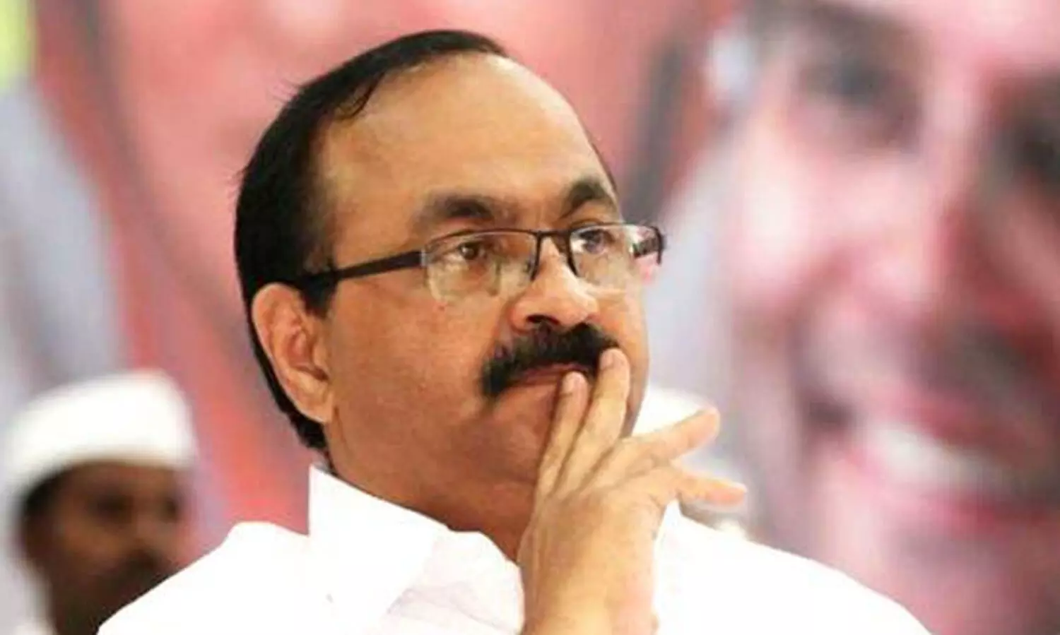 വി.ഡി സതീശനെതിരെ സി.​ബി.​ഐ അ​ന്വേ​ഷ​ണം ആ​വ​ശ്യ​പ്പെ​ട്ട് ഹരജി