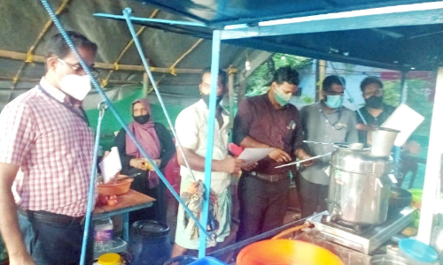 അഴിയൂരിൽ ഷവർമ സെൻറർ പൂട്ടിച്ചു; കർശന സുരക്ഷ നിർദേശം