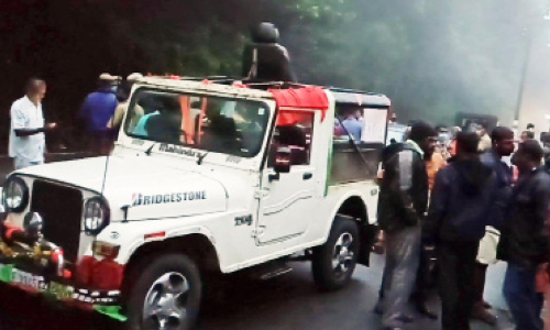 എൻ.ഡി.എ പ്രചാരണ വാഹനത്തിനുനേരെ പുളിയറയിൽ ആക്രമണം; അഞ്ചുപേർ പിടിയിൽ