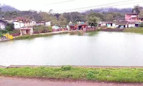 കറുവാക്കുളത്ത്​ അൽപം സിനിമ ചർച്ചയും...