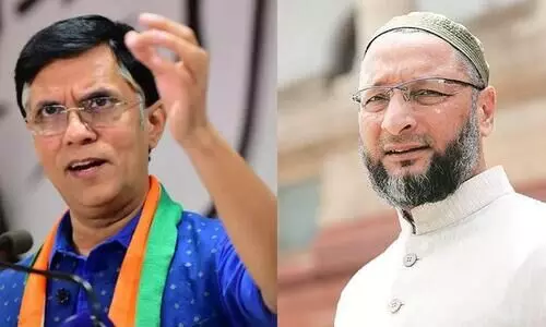 Pawan Khera, Owaisi