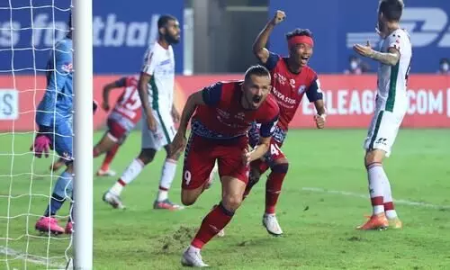 അപരാജിത കുതിപ്പിന്​ അന്ത്യം; ചാമ്പ്യന്മാരെ അട്ടിമറിച്ച്​ ജാംഷഡ്​പുർ