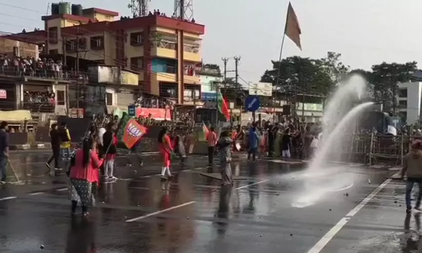 ബംഗാളിൽ ബി.ജെ.പി റാലിക്കിടെ പൊലീസുമായി ഏറ്റുമുട്ടി; പ്രവർത്തകൻ കൊല്ലപ്പെട്ടു