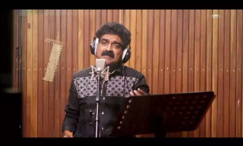 നീലവാനം താലമേന്തി പോരുമോ വാര്‍മുകിലേ- സുനിൽകുമാറിനിത്​ ഭാഗ്യഗാനം