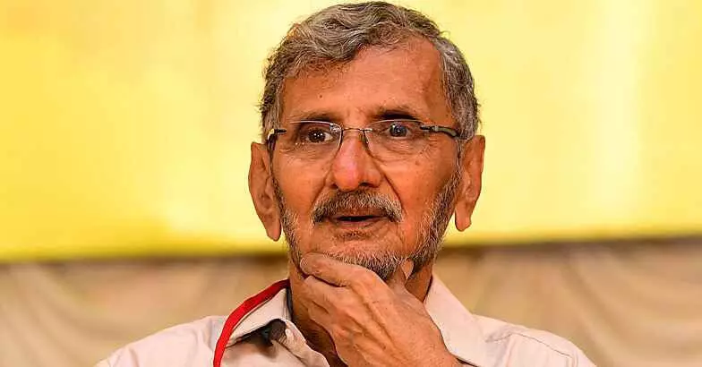 വാജ്പേയിക്ക് തുരങ്കംപണി അറിയാമോ ? വി. മുരളീധരനോട് എൻ.എസ് മാധവൻ വാജ്പേയിക്ക് തുരങ്കംപണി അറിയാമോ ? വി. മുരളീധരനോട് എൻ.എസ് മാധവൻ