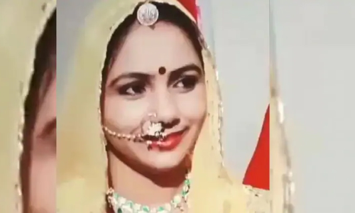 ഭാര്യയെ കുത്തിക്കൊന്ന ശേഷം മൃതദേഹത്തിനരികിലിരുന്ന്​ മൊബൈൽ ഗെയിം കളിച്ച്​ യുവാവ്​